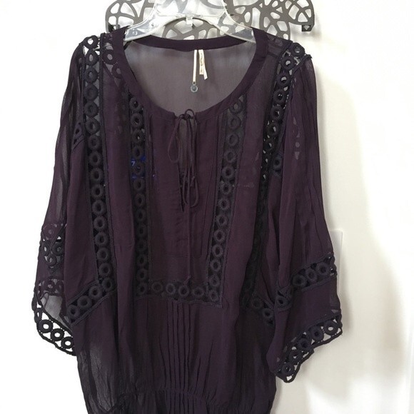 Peace & Pearls Eyelet Embroidered Purple Tunic S - Picture 15 of 15
